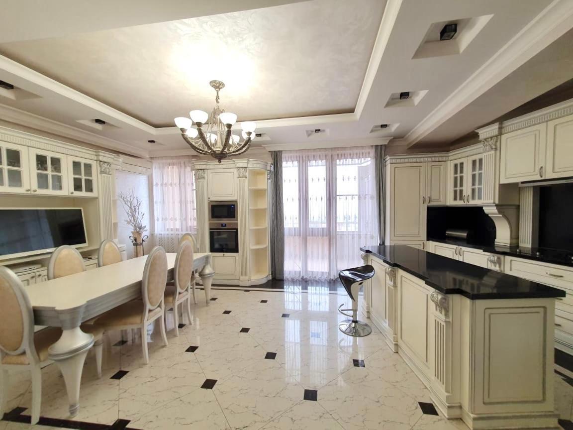 Роскошная Двухуровневая Квартира Luxurious Duplex Apartment Ереван Экстерьер фото